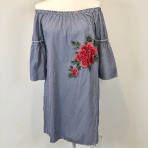 Potters Pot off the shoulders dress size L
